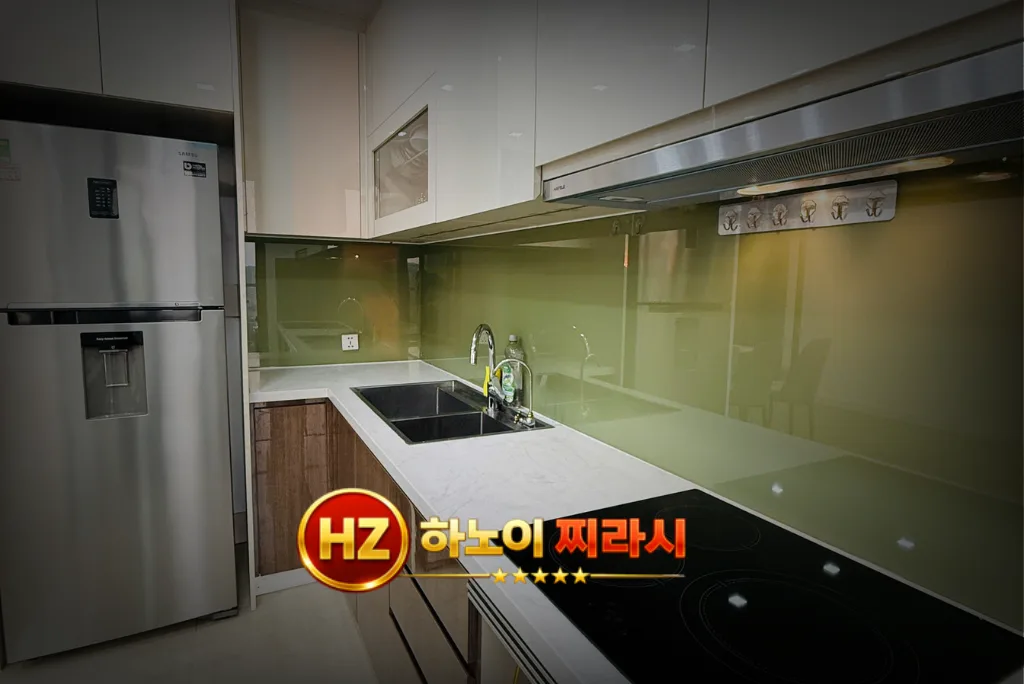하노이 더 레전드 아파트 2룸 주방 구조입니다.