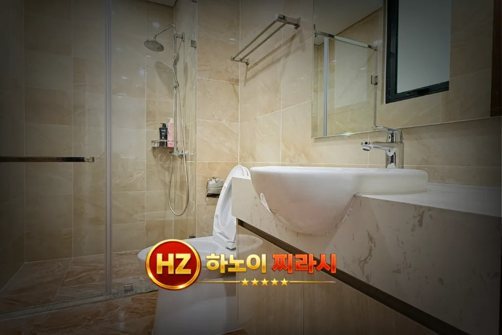 하노이 더 레전드 아파트 2룸 화장실 구성입니다.
