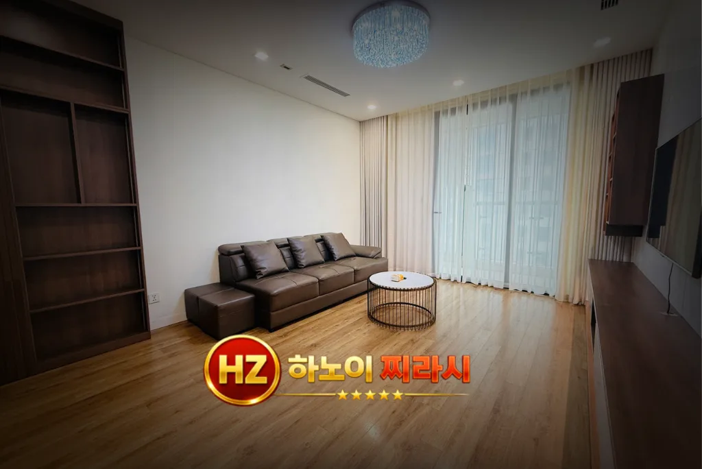 하노이 더 레전드 아파트 3룸 거실 구조입니다.