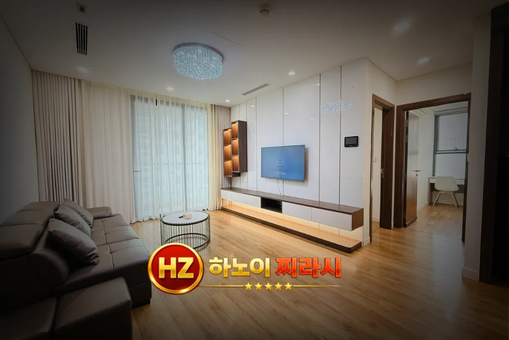 하노이 더 레전드 아파트 3룸 거실 분위기입니다.