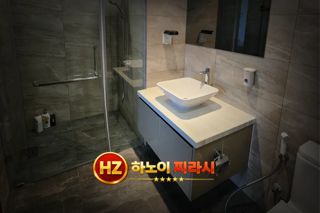 하노이 매트릭스 원 2룸 숙소 화장실 모습입니다.