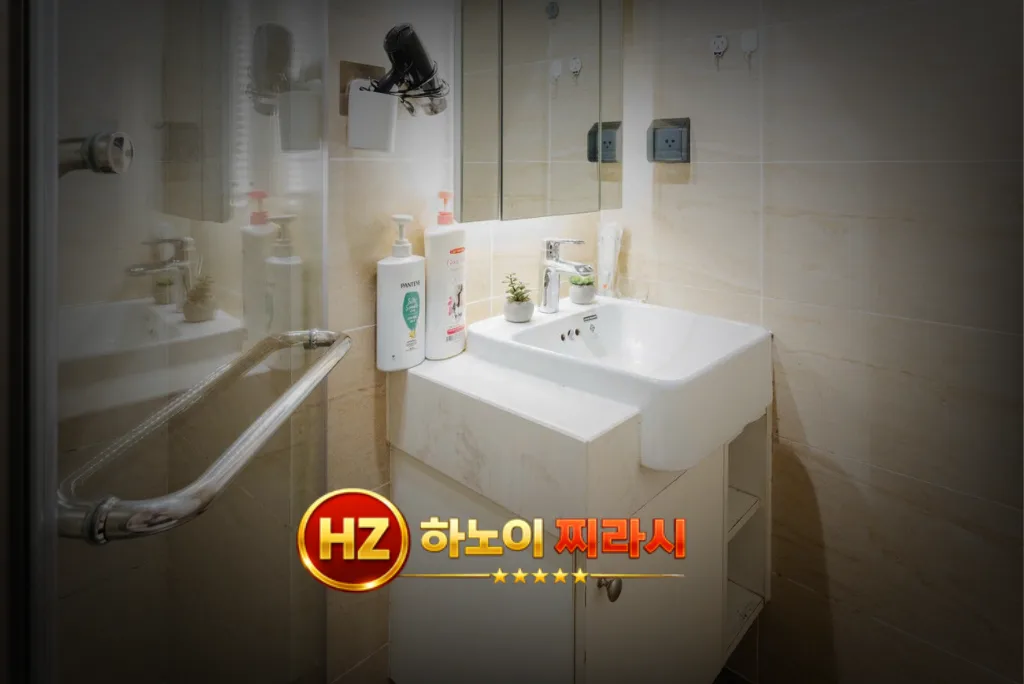 하노이 디 캐피탈 아파트 1룸 샤워 공간입니다.