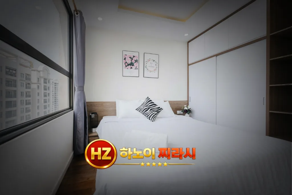 하노이 디 캐피탈 아파트 1룸 침실 분위기입니다.
