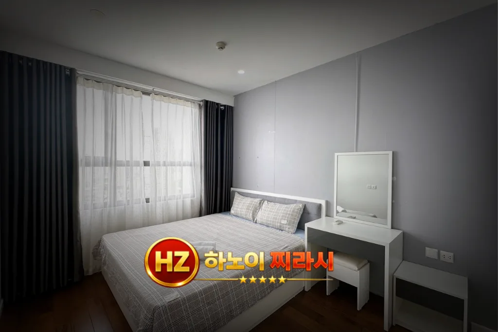 하노이 디 캐피탈 아파트 2룸 마스터 룸 모습입니다.