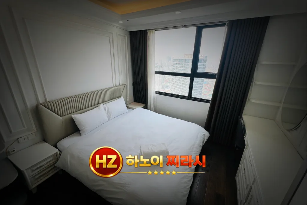 하노이 디 캐피탈 아파트 3룸 마스터 룸 모습입니다.