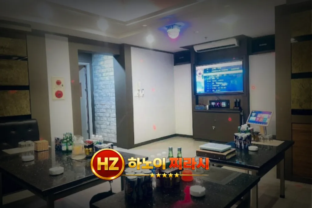 하노이 박카스 가라오케 룸 술과 안주입니다.