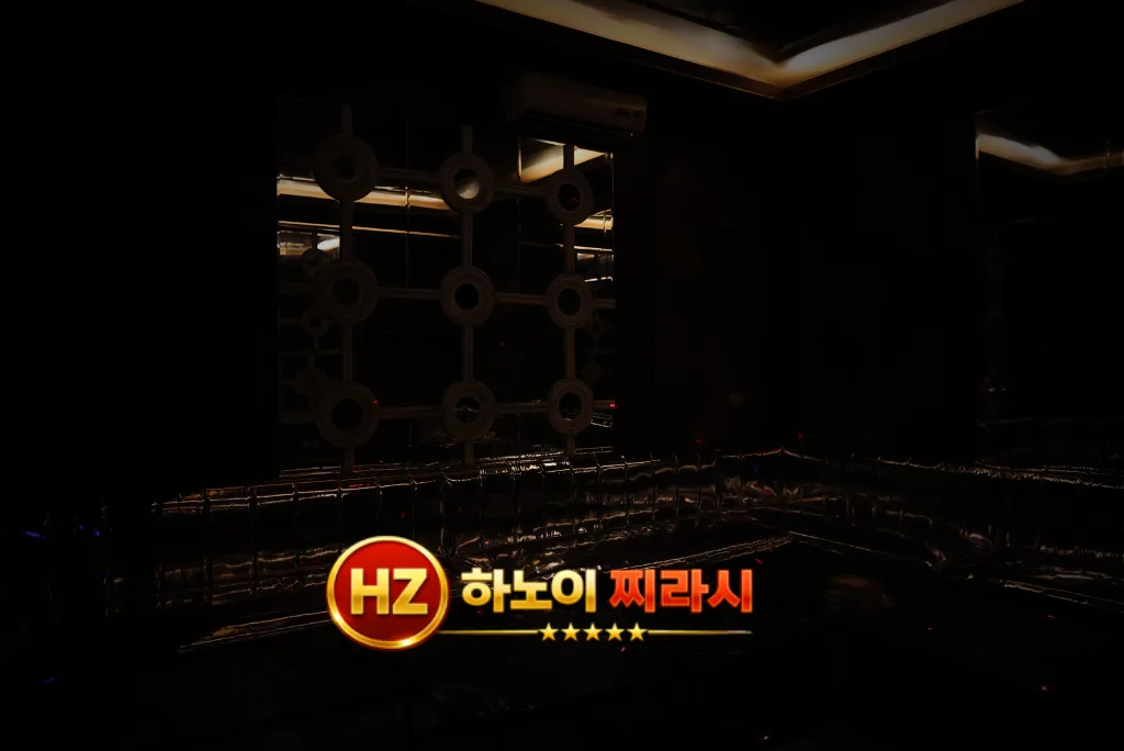 하노이 호박 가라오케 중형 룸 모습입니다.